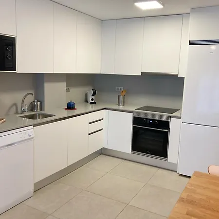 Stylish Family Flat By Canary365 *