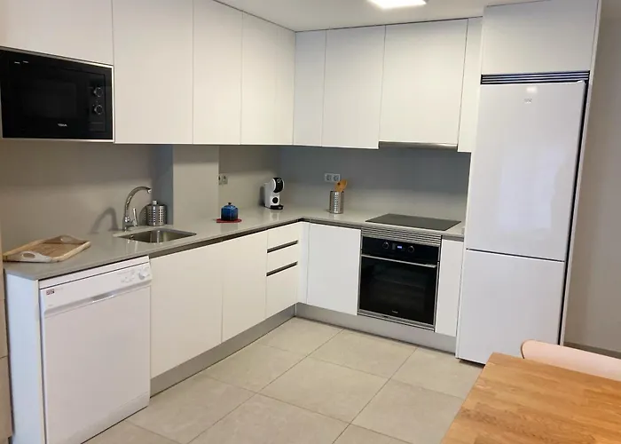 Stylish Family Flat By Canary365 *